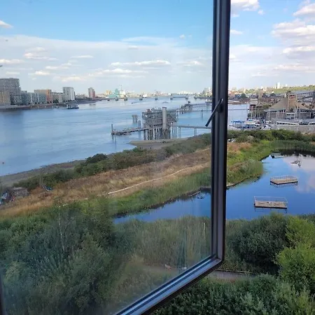 Stunning 3 Double Bedroom Apt In Greenwich Near O2 London Exterior photo