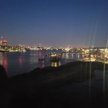 Stunning 3 Double Bedroom Apt In Greenwich Near O2 London Exterior photo